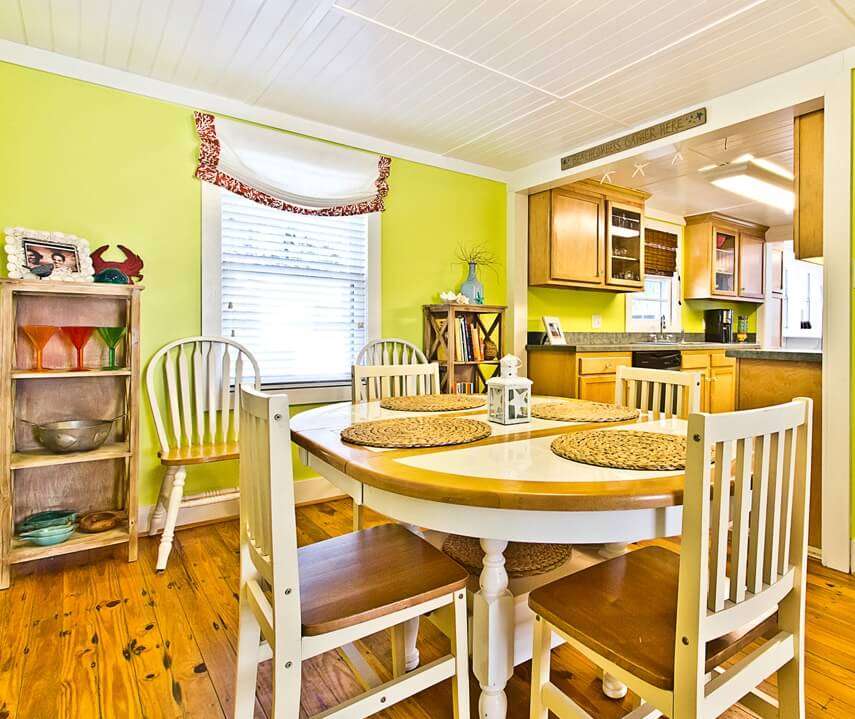 Mellow Yellow Cottage Dining Area