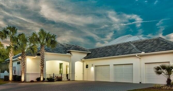 Paradise Isle Beach House Exterior