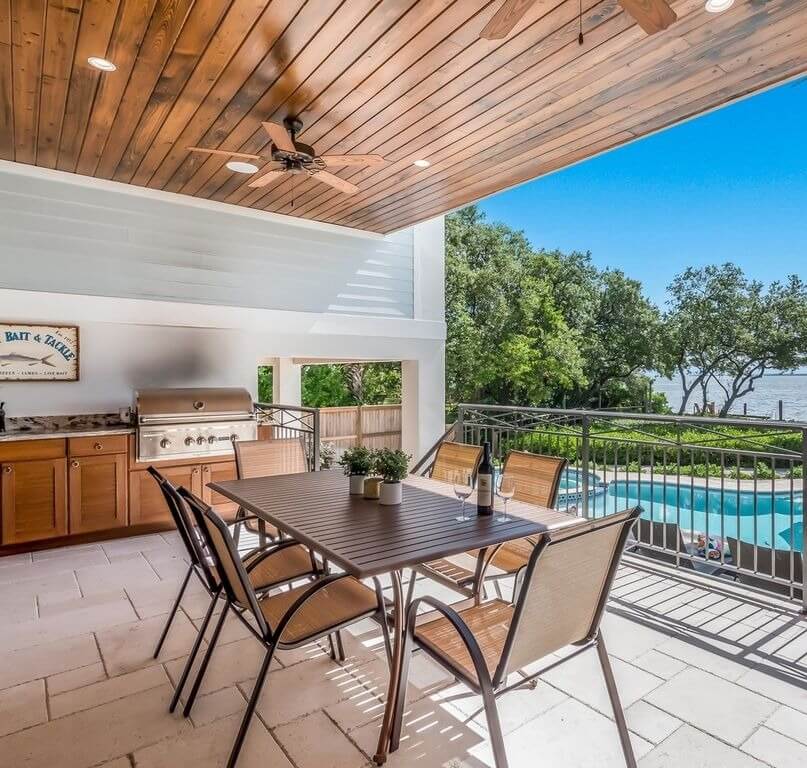 Anna Maria Sound Waterfront Rental Outdoor Grill & Dining