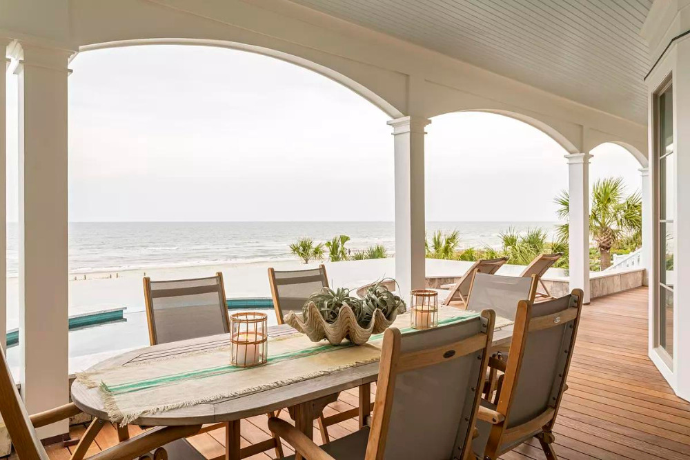 Oceanfront Oasis Outside Dining