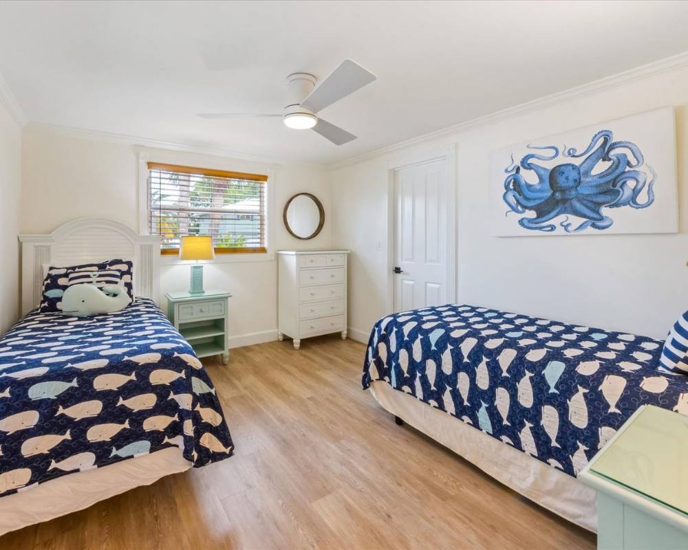 Sirenia by the Sea Twin Bedroom